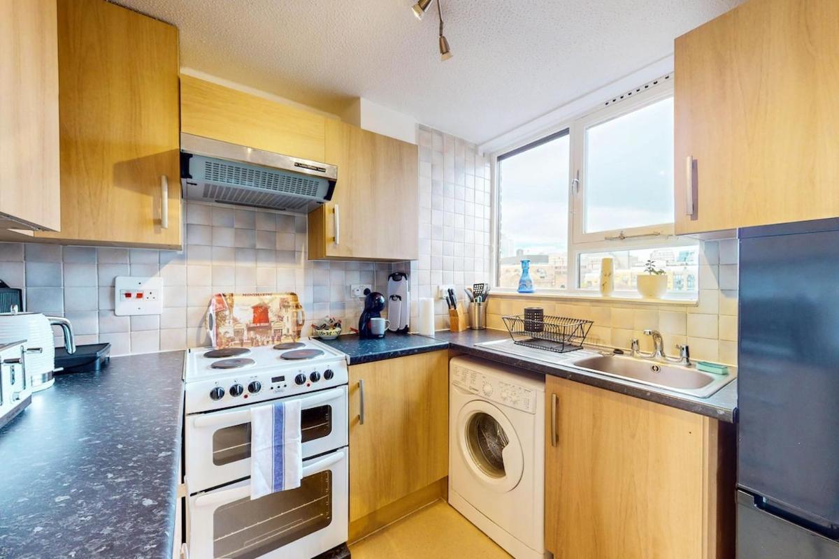 Amazing Location 1 Bd Flat On St Katharine's Docks Londres